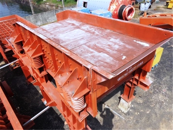 Allis Chalmers 6' X 16' (approx 1880mm X 4880mm) Low Head Vibrating Grizzly Feeder)